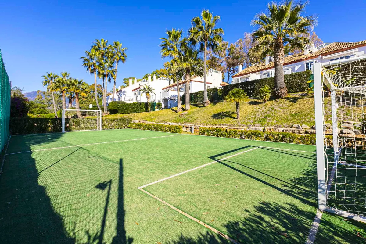 f1f3c6ea-dd5f-470d-a1af-d4566a353346