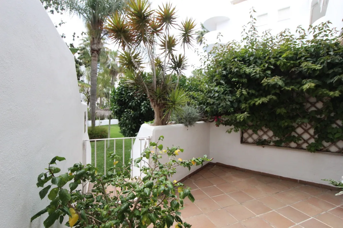 230afb1f-3974-48b0-adc1-a3bcffe1b2bb