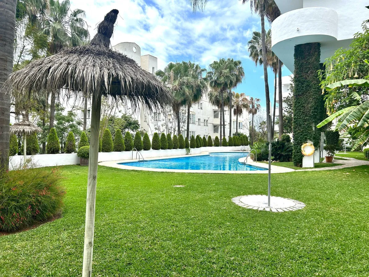 b57cf11c-49e5-4dea-943b-e070693ae17b