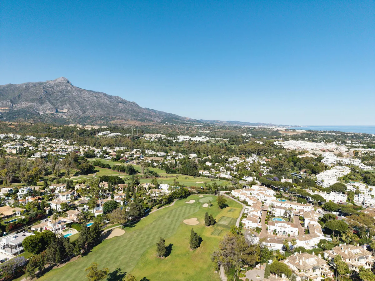 05eee729-81e4-442d-9cc7-e0d272d96b66