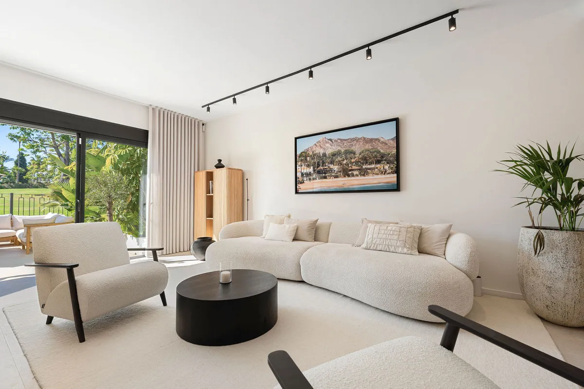 328871e0-9e15-4169-8e7d-7e762031954c