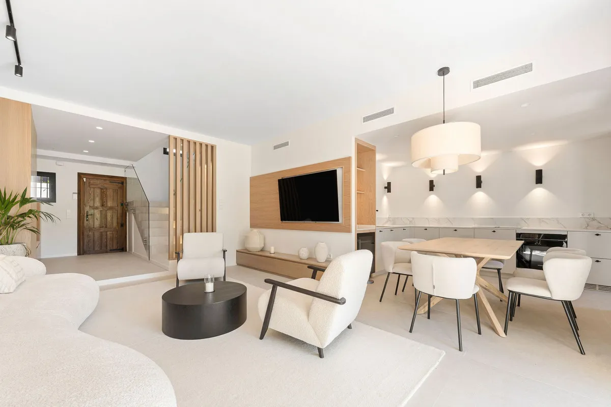 5561b021-699b-4451-8dca-158a22f0a9e1