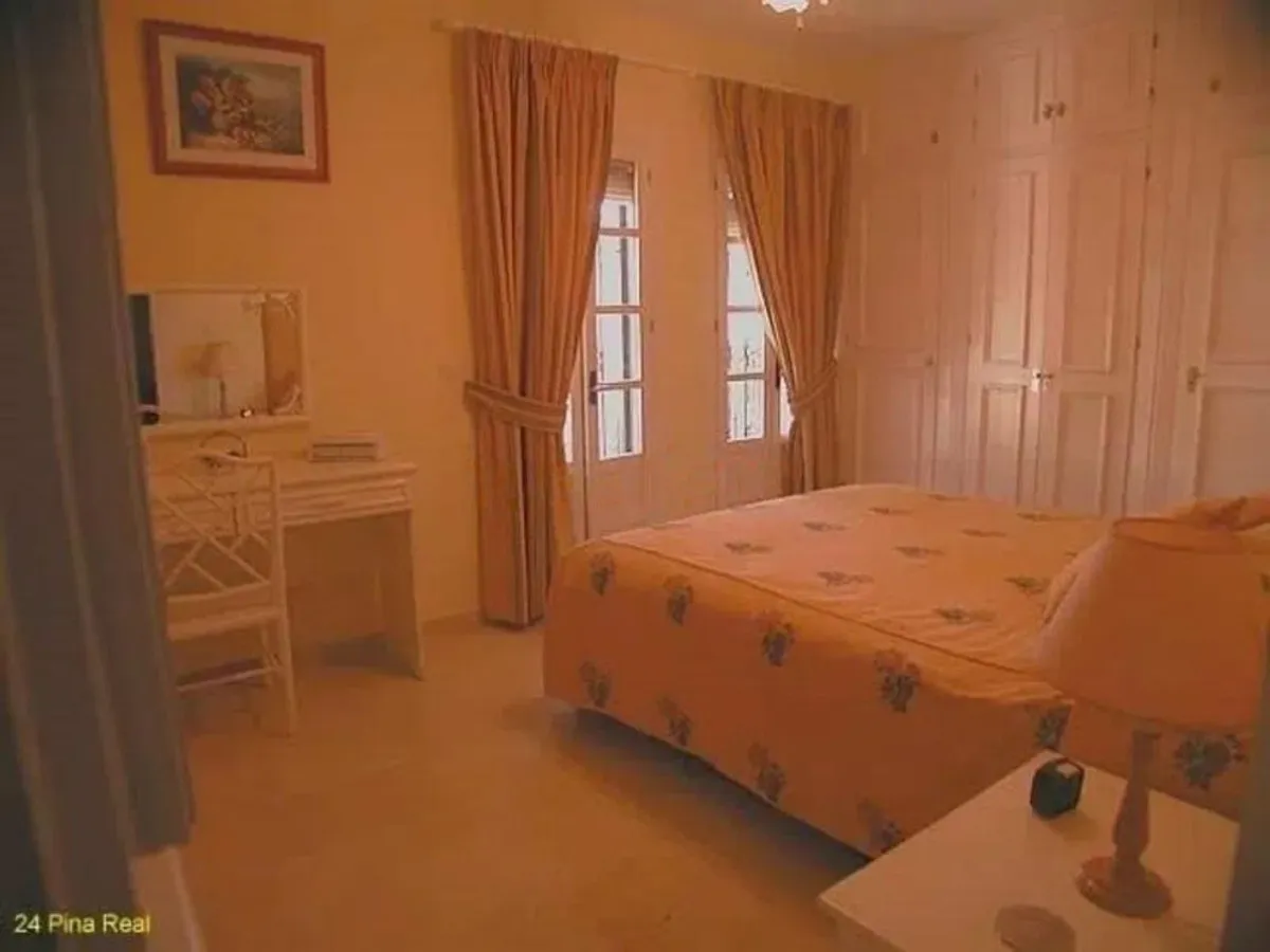 1a600c84-29fe-4f26-933a-318ccdfc893d