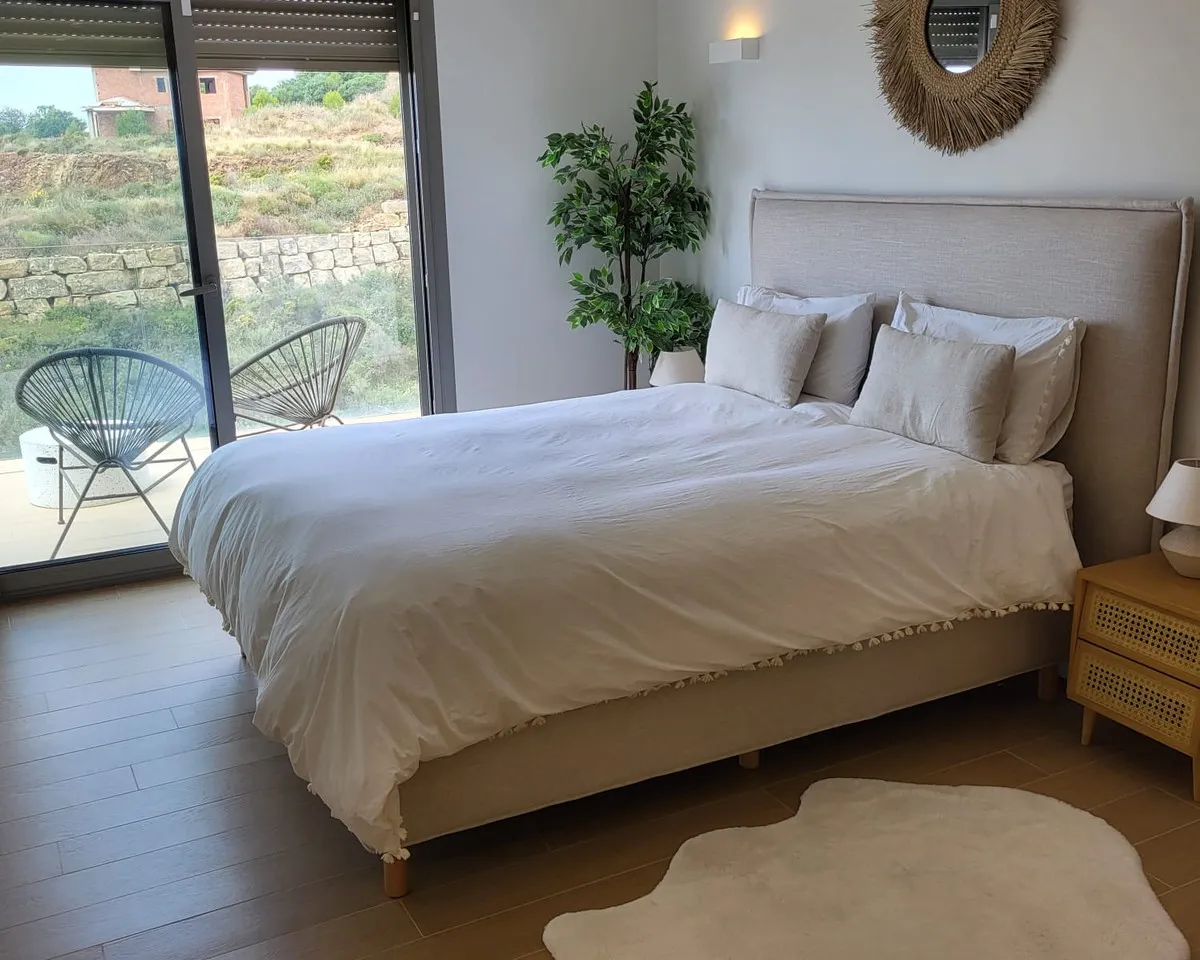 3f33625f-660e-4143-80a4-51f8944bd1b6