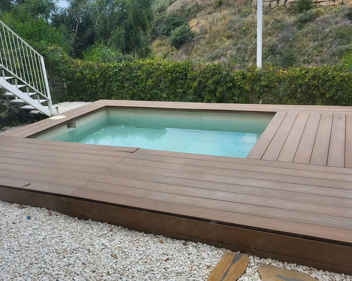 f1026d8c-f662-4349-ac7c-cf8c0b8208f9