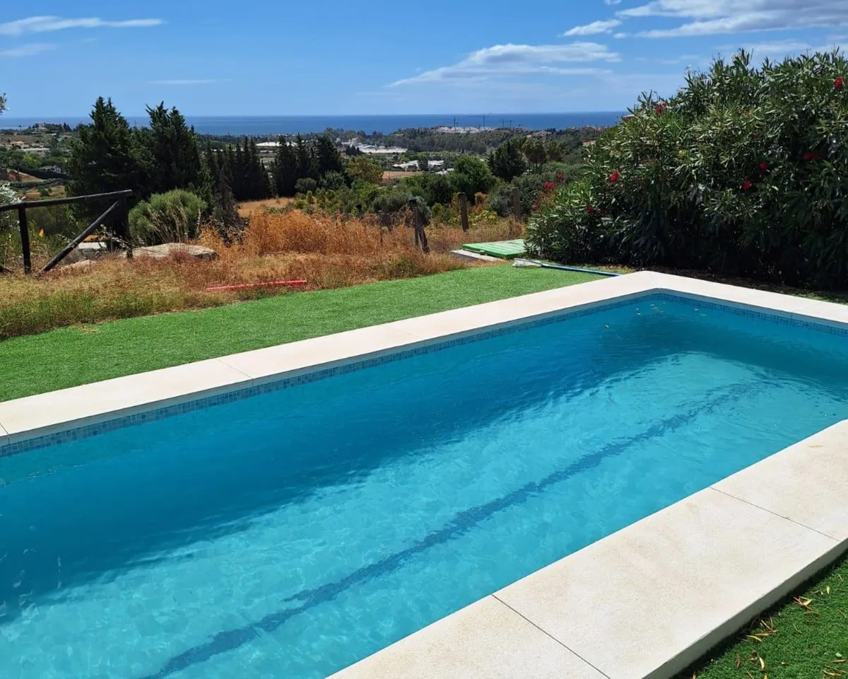 03fad620-46fd-458b-a503-47db3c776eec