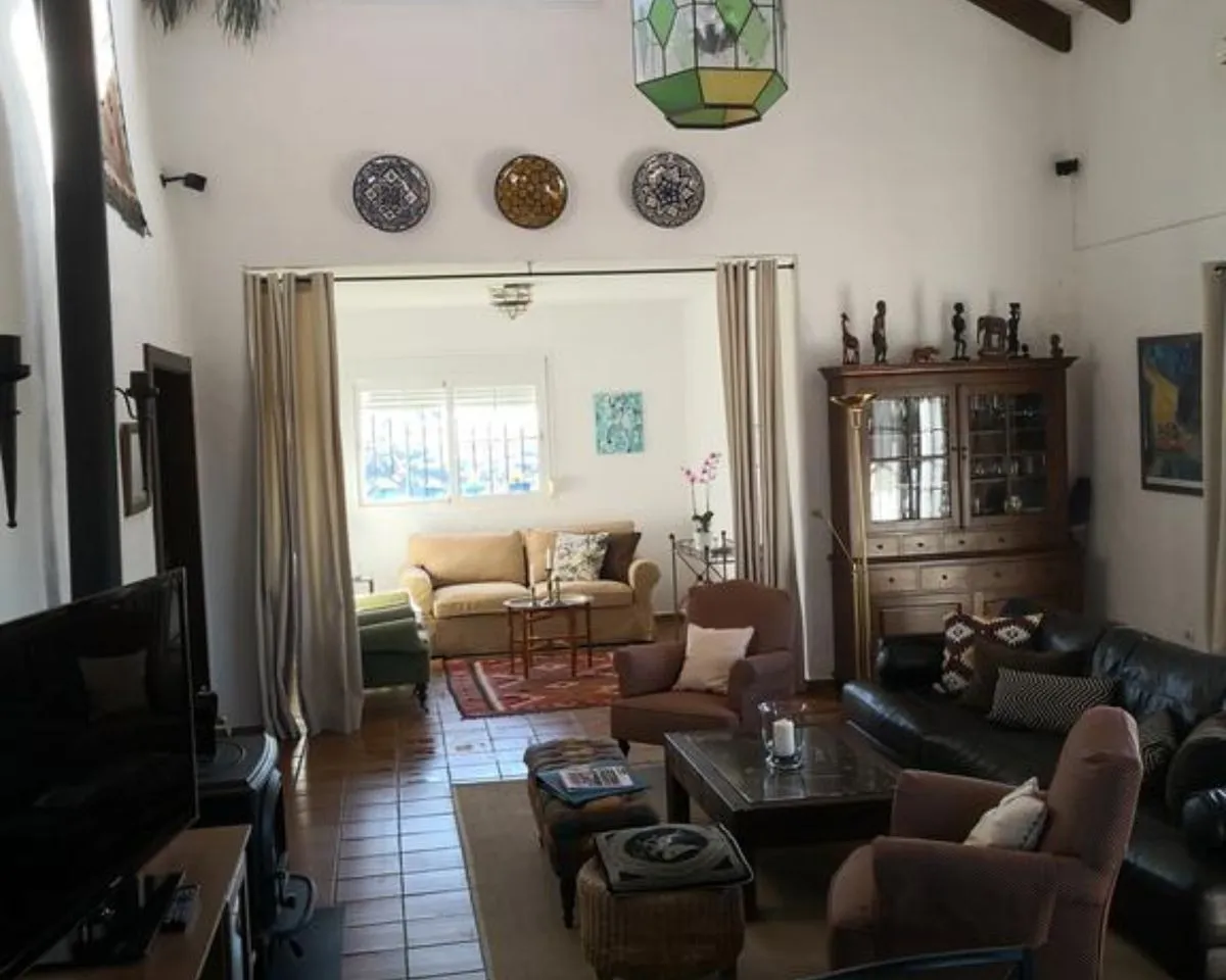 44f6f9bf-92b1-408c-bf76-2102dcb61e43