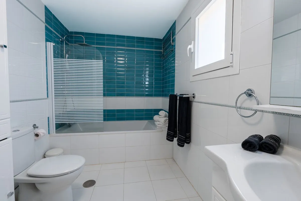 a6bb3f00-920a-4367-aff7-5bffa6b9fbed