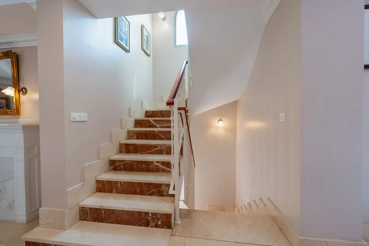 b2075f3a-df23-4231-ba04-0bb930850a72