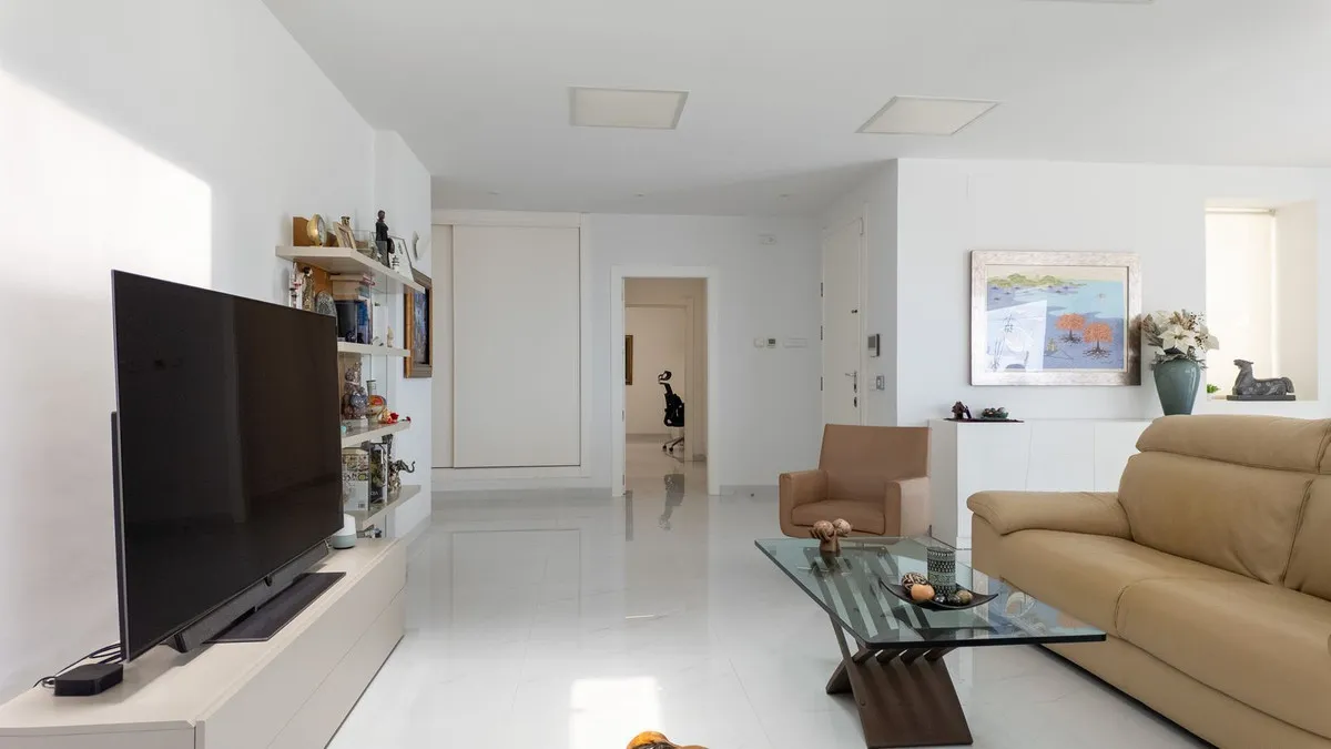 1f32d817-195d-4f55-8e2a-dd7234ea58ca