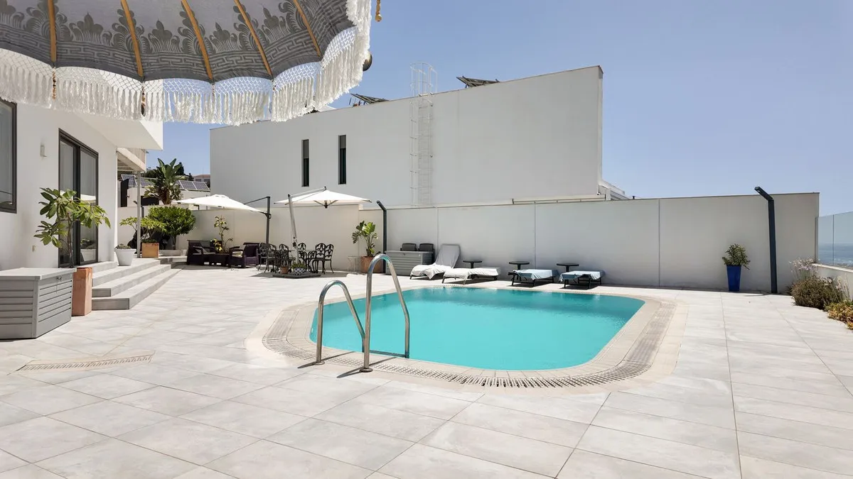 44e52039-673b-424e-bcf9-4009d26e8008