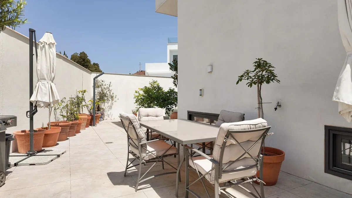 d7ce9685-3674-4b79-9867-ebb4d8b58449