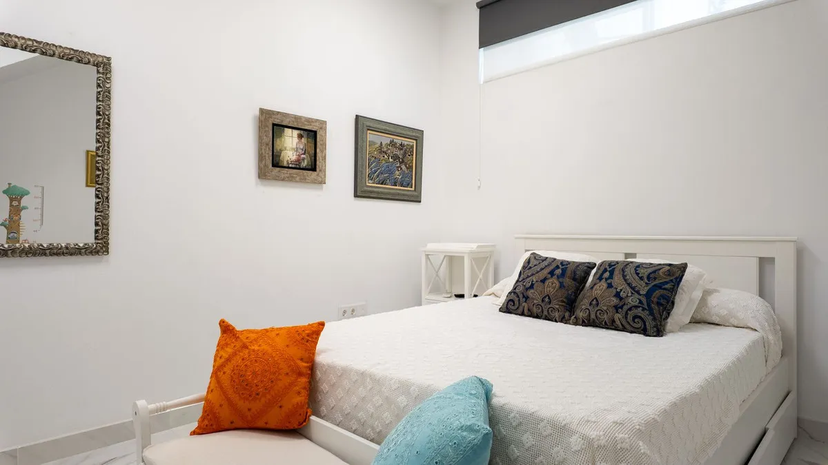 f9df2851-1338-48ea-ad54-faddac67770a