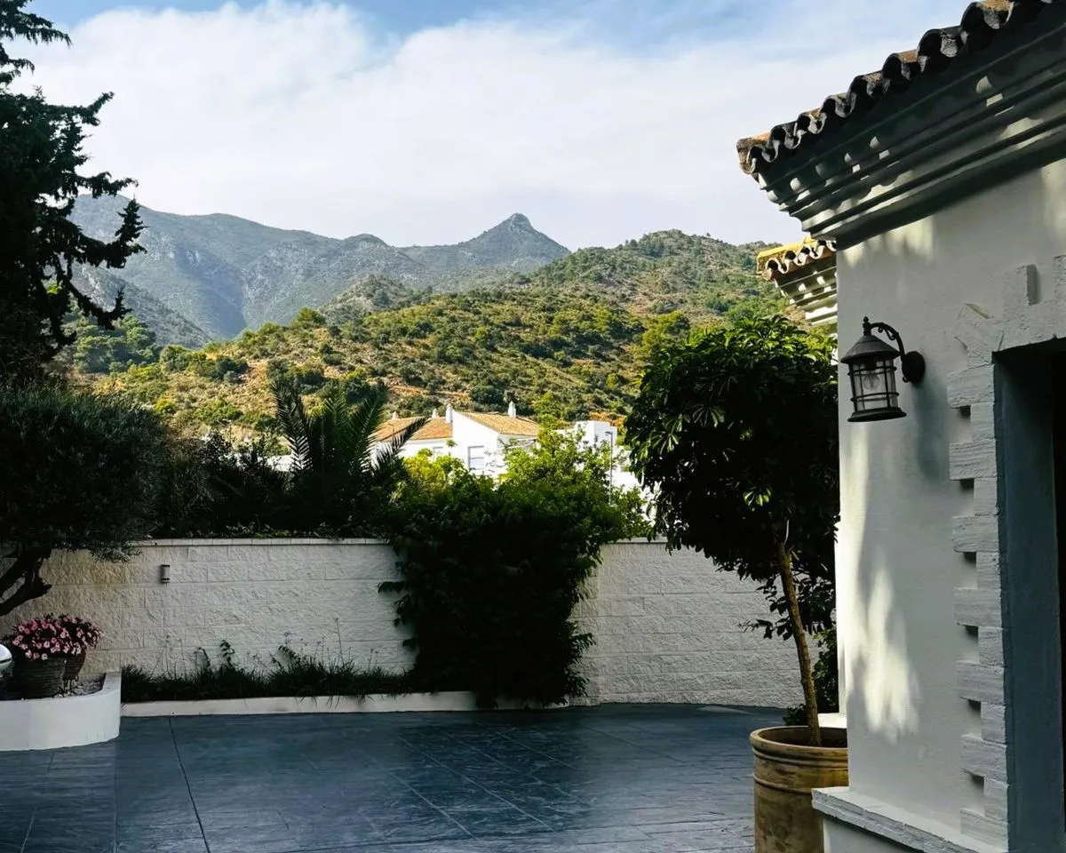 62d33f29-d9a9-4987-bef8-8c2a5b130165