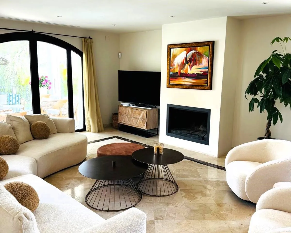 ce4b0f82-c4e1-42c2-b584-3dc11bdbcbea