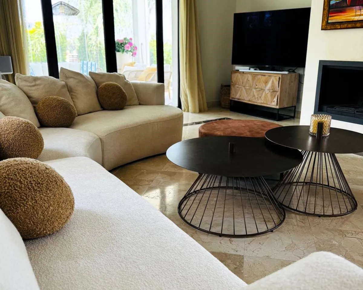 f5ef0e1e-1e68-425f-9fd9-e23abb004f01