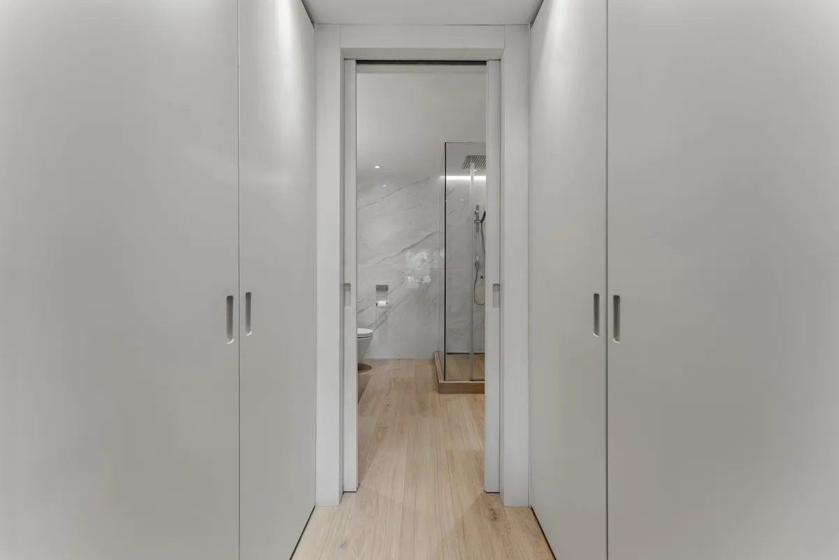 930ff180-1d46-4742-8b4f-f3dfe8fdee85