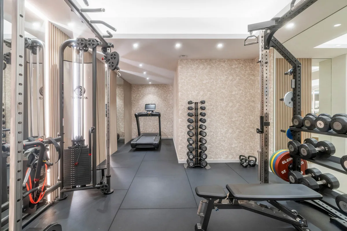 531d49f5-b2fb-44cb-b6d9-606be5ef253b