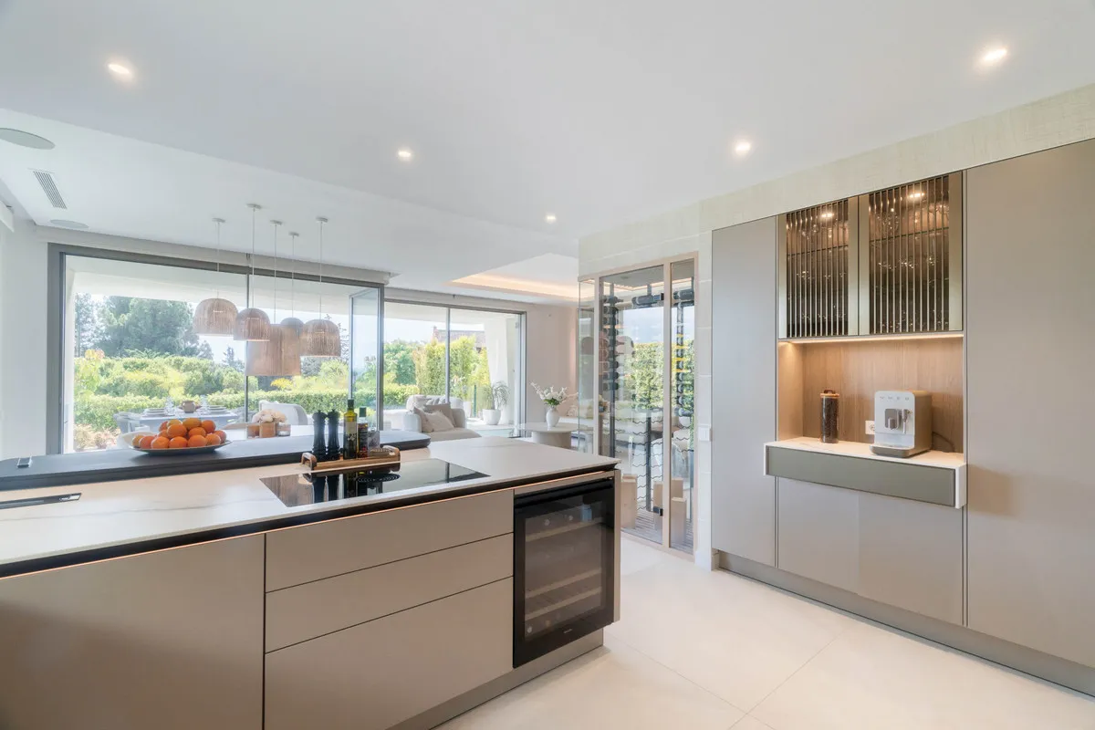 7eeb7665-0b99-4f05-93a8-69f83cac37fd