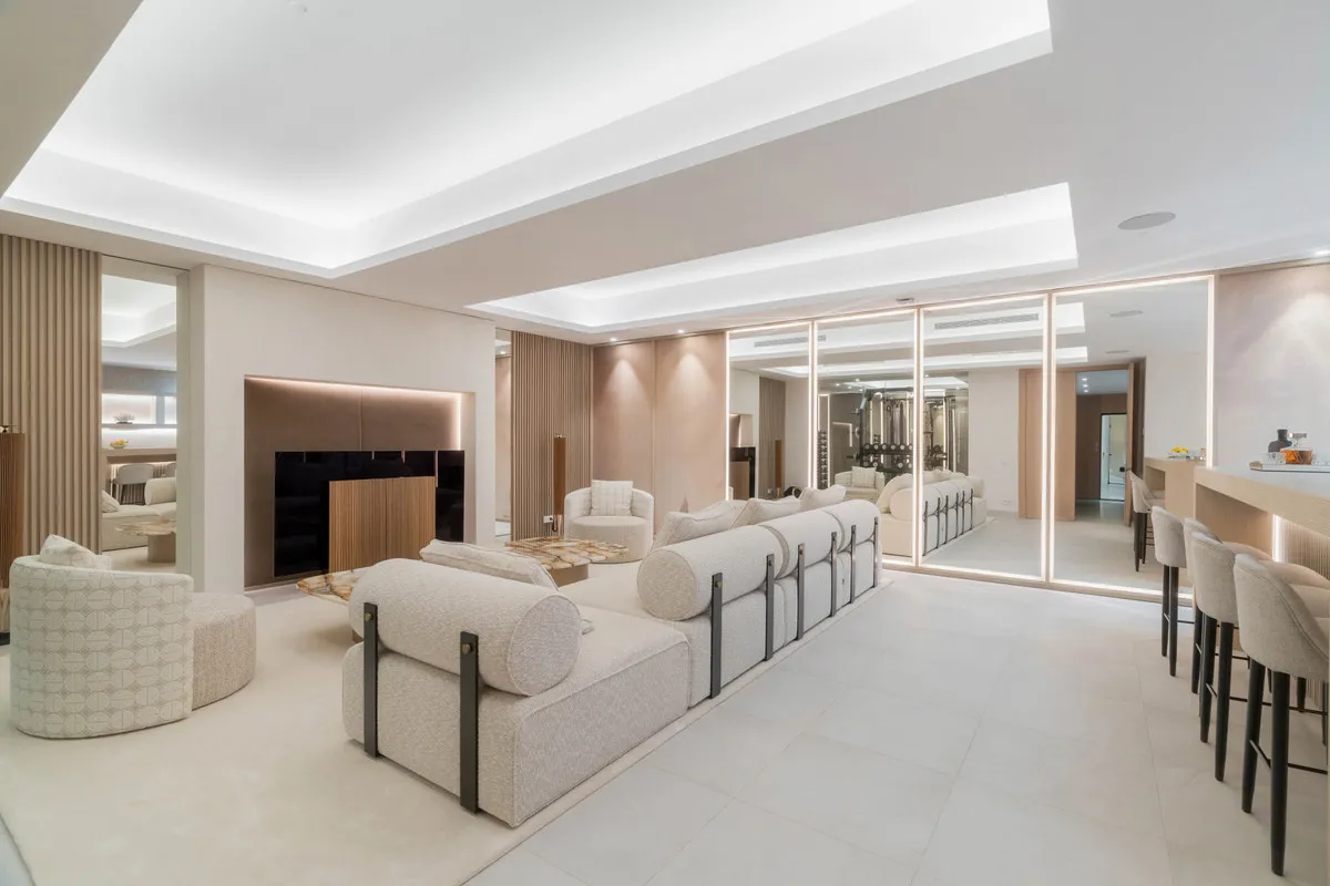 dd70180c-2dfd-4886-9d12-a192eecb6dd2