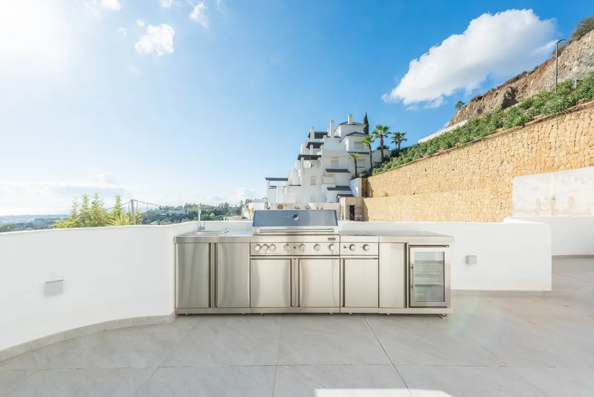 2005e7f1-eb98-4645-893f-82d3f3c80490