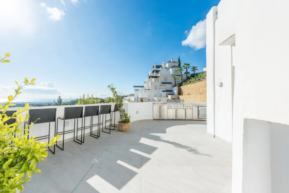 2a9bf9fe-9166-4c04-a3fe-34228f0bb1ae