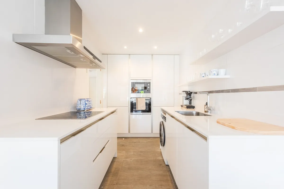 4e366ef5-48eb-4e1f-a59a-17fd0034f2af