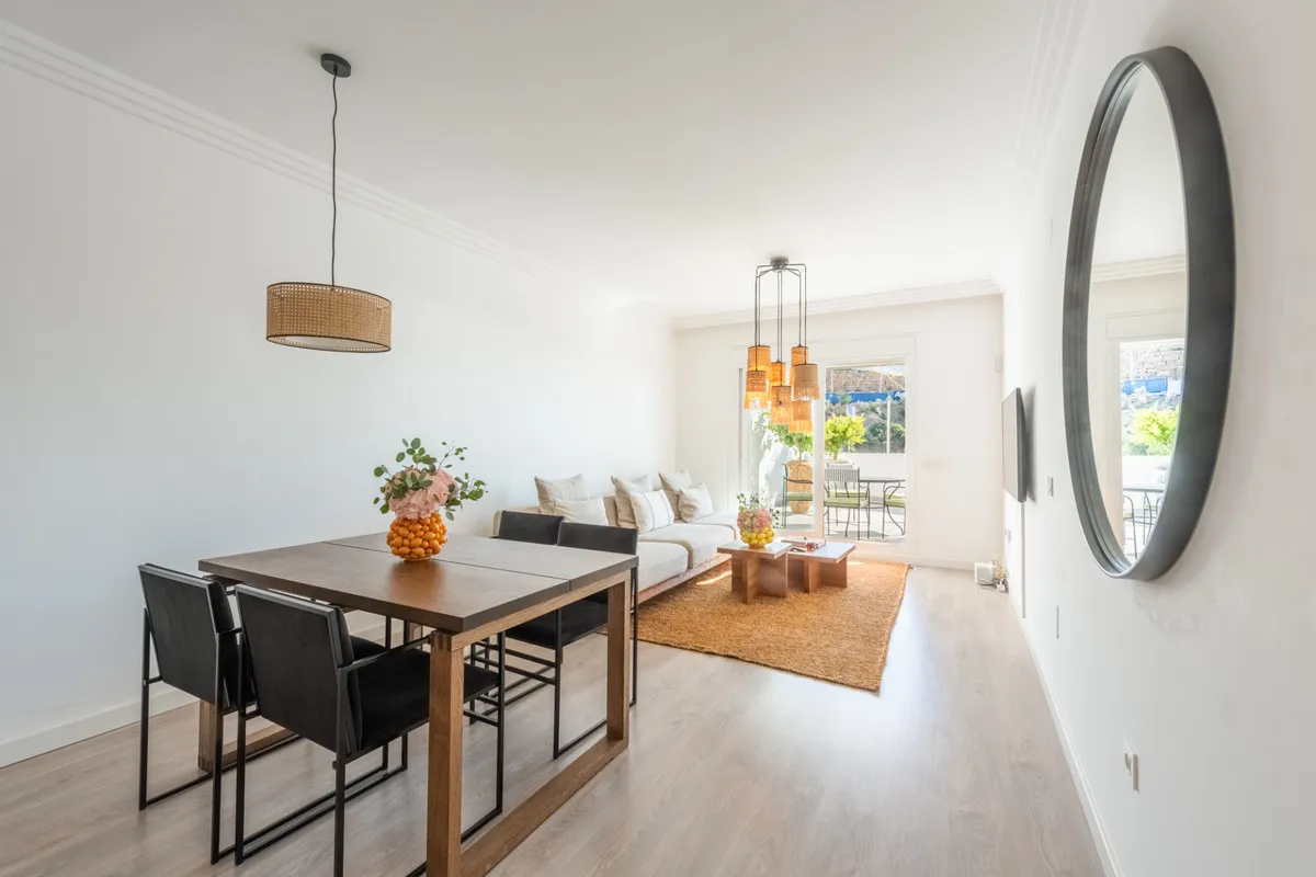 b90ef0fb-ebdf-476d-8397-2e591ae0d686