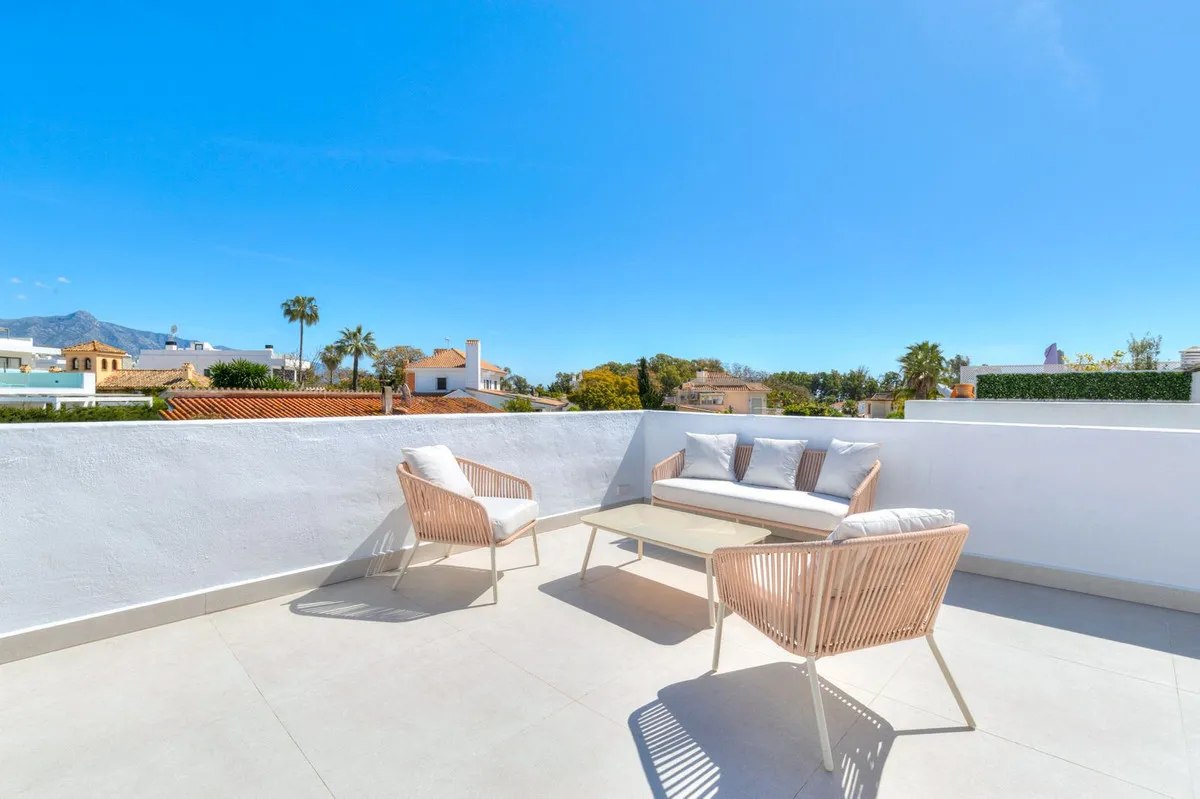 2cbeb2bd-6af6-469c-bdc1-b130de935f2d