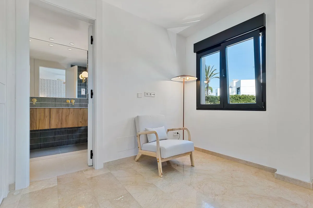 3bdf354d-18bf-4e1a-834f-b3a255fb4fe2