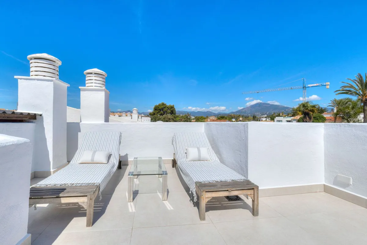 813bf1b9-335a-4fb8-b619-cea7aa119de2