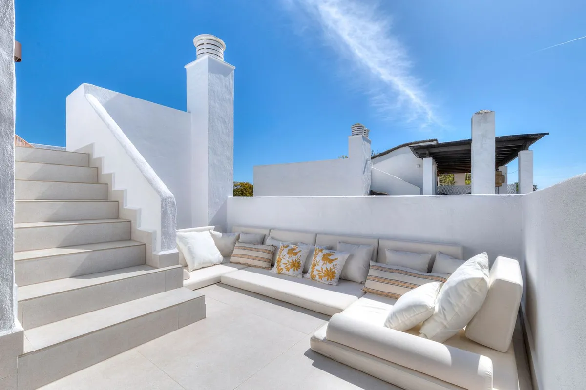 8b04c31e-fbbd-4bf3-abad-ae1f60b5e629