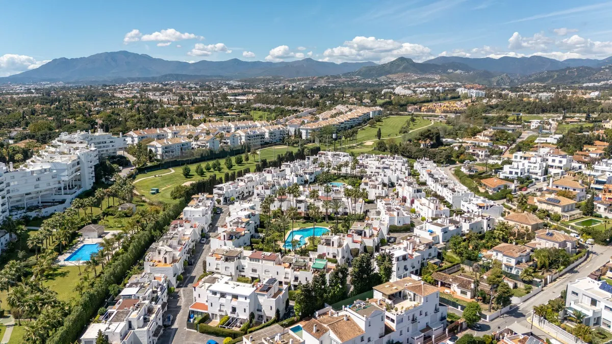 ba21130c-d4c3-48c1-bf9f-f19116ed8d3f