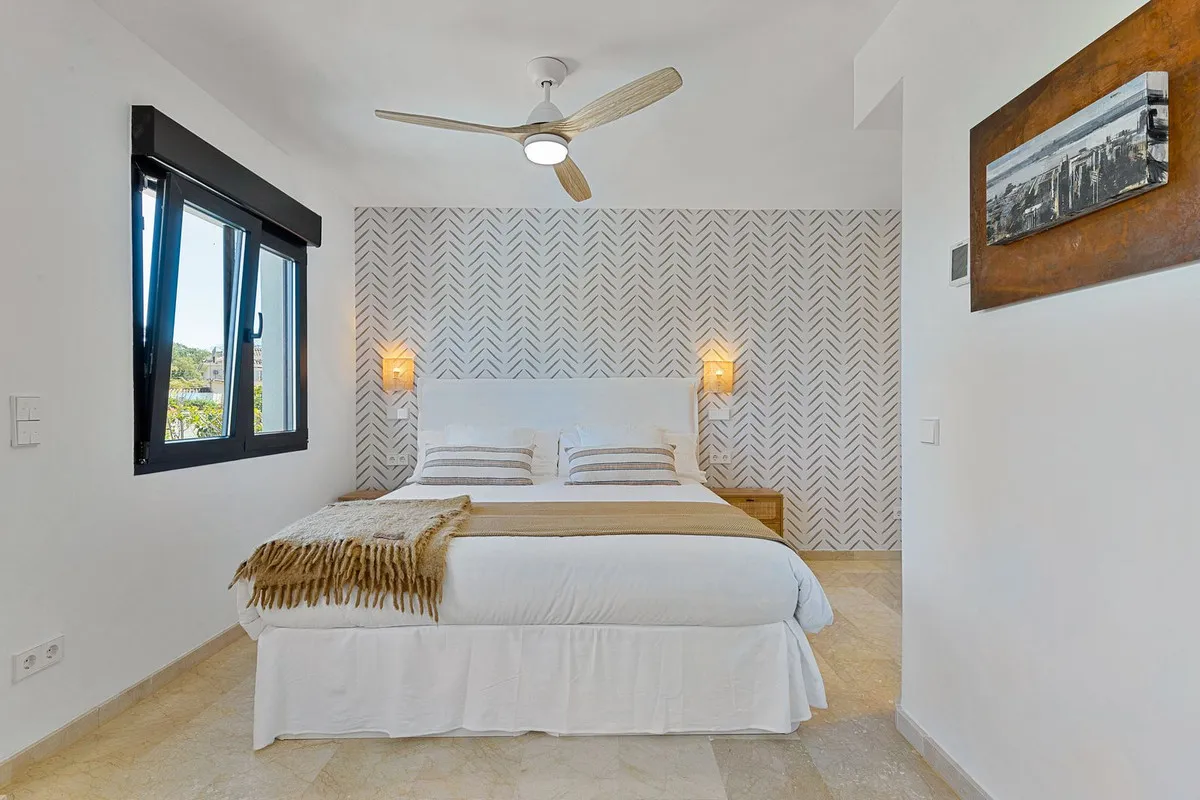 c7ef4d75-c363-4c78-87b1-59a21455e739