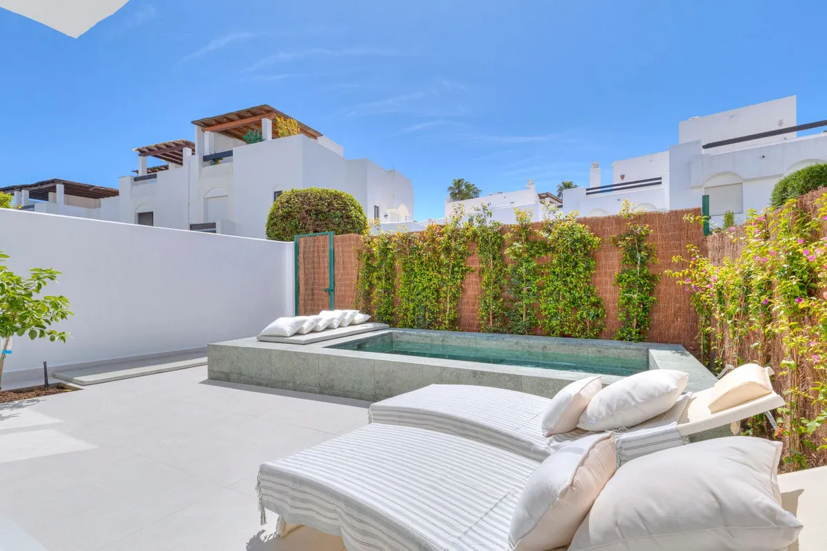 cbbfe8ac-e1ab-41a0-ab7c-9d29d815accc