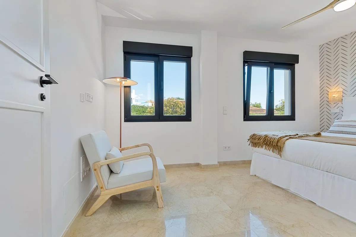 ef12c3e7-82bf-473d-a74c-3d54f4090443