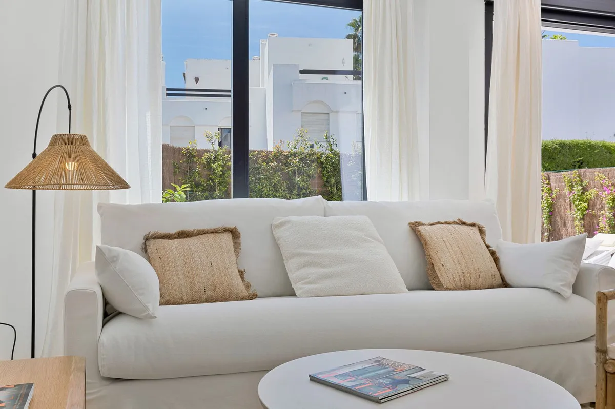 f5114898-bfd3-4ee4-ae18-c9e418817c10