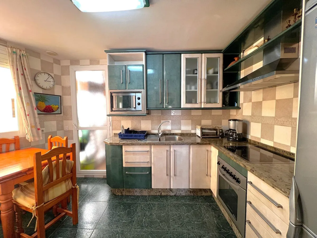 02ddee49-4e3d-45c3-8b39-7308cd87d210