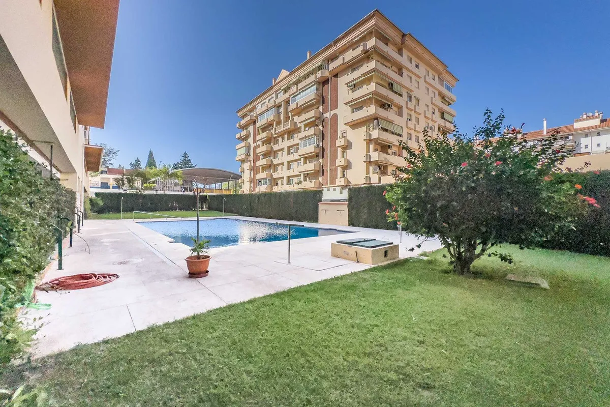 a2fff0df-ee12-41ea-8757-2d154b9a8e34