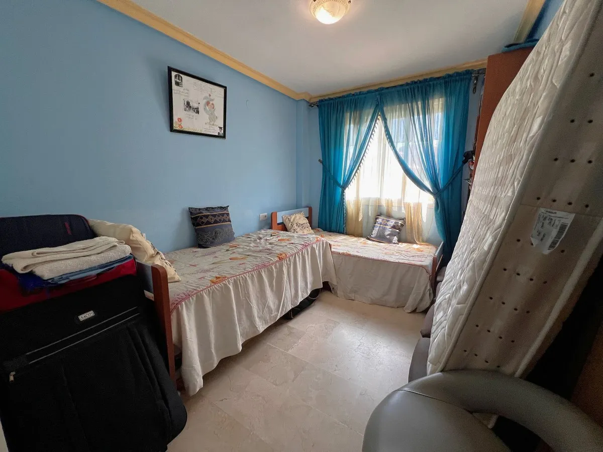 c0d761b3-0564-425e-b3b9-d8a9aa1ab332