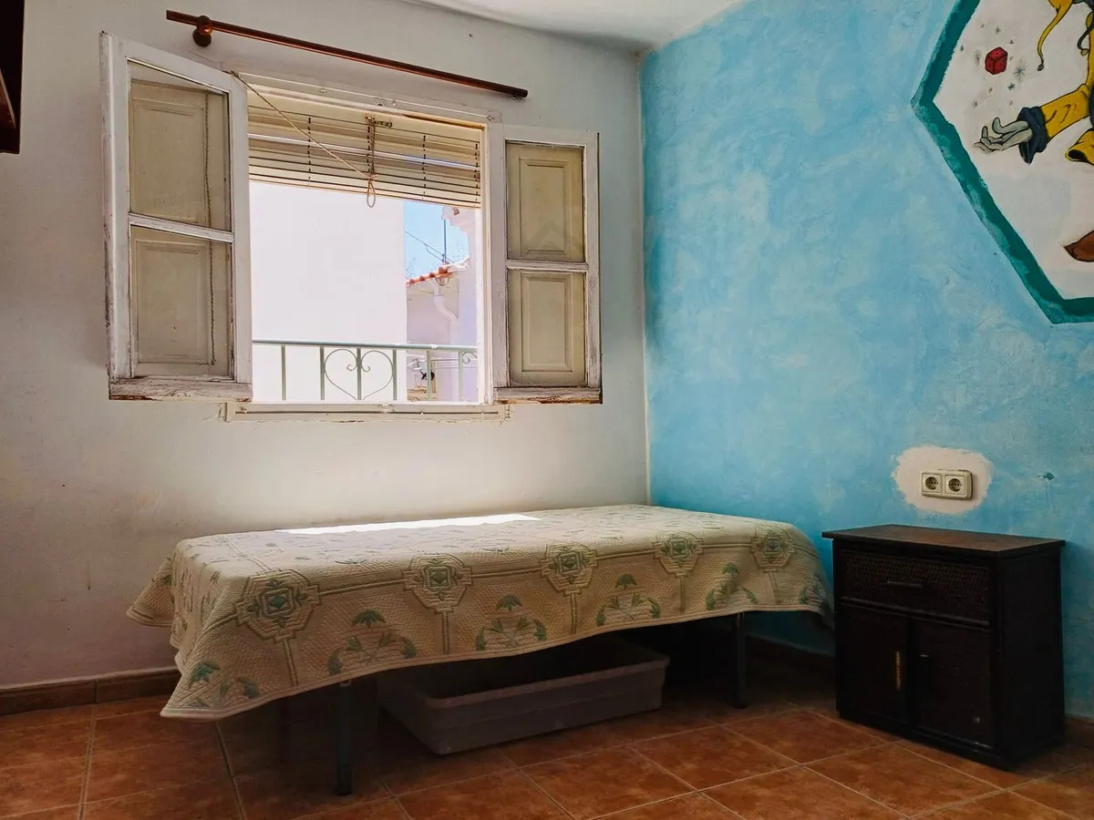 71bbe13d-78a0-4806-bf90-825cbf18933b