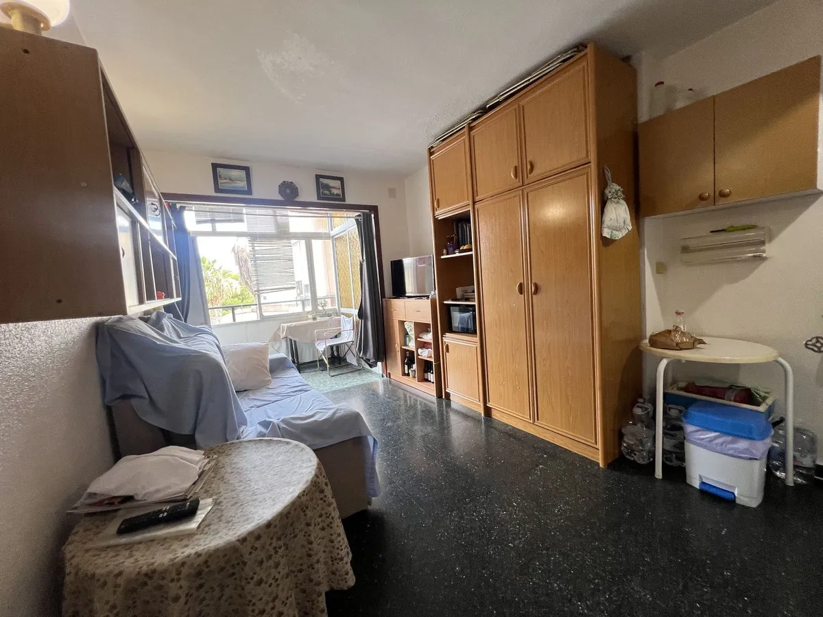 371b4e44-008e-4f1c-949d-911f959f2365