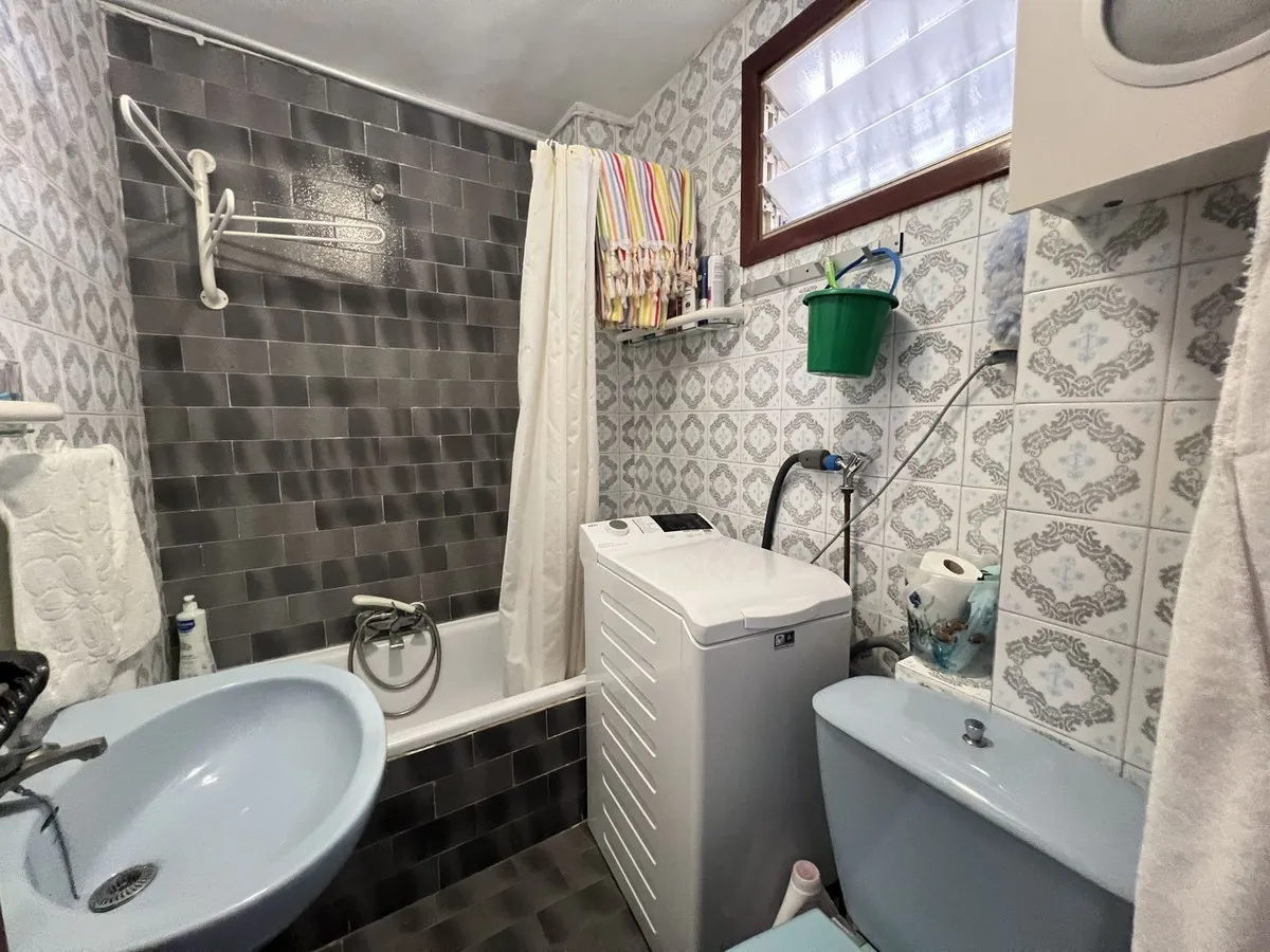 f1b8ebe4-496d-4a69-86bc-06fb886b2ccc