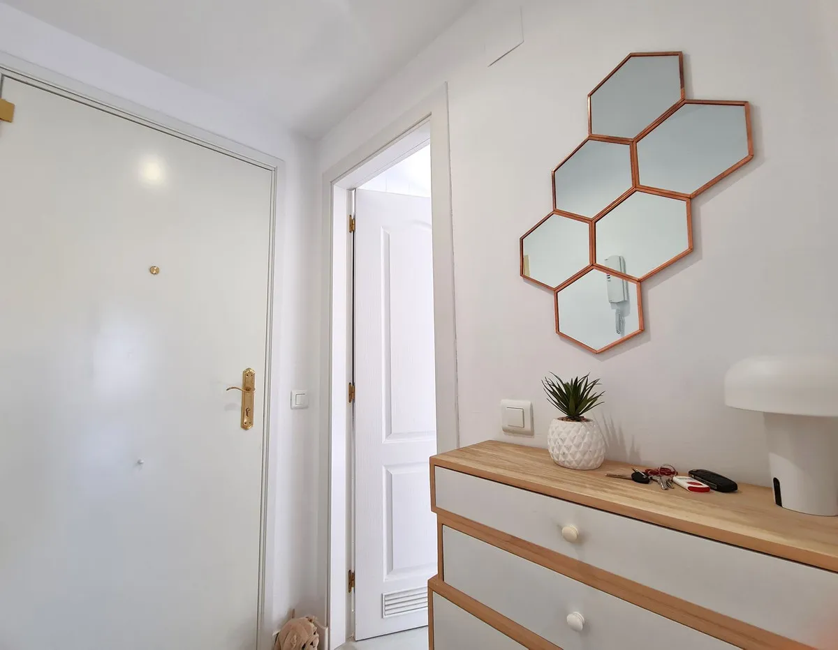 8bfb5838-2648-4a22-9a10-49dd7a4f812c