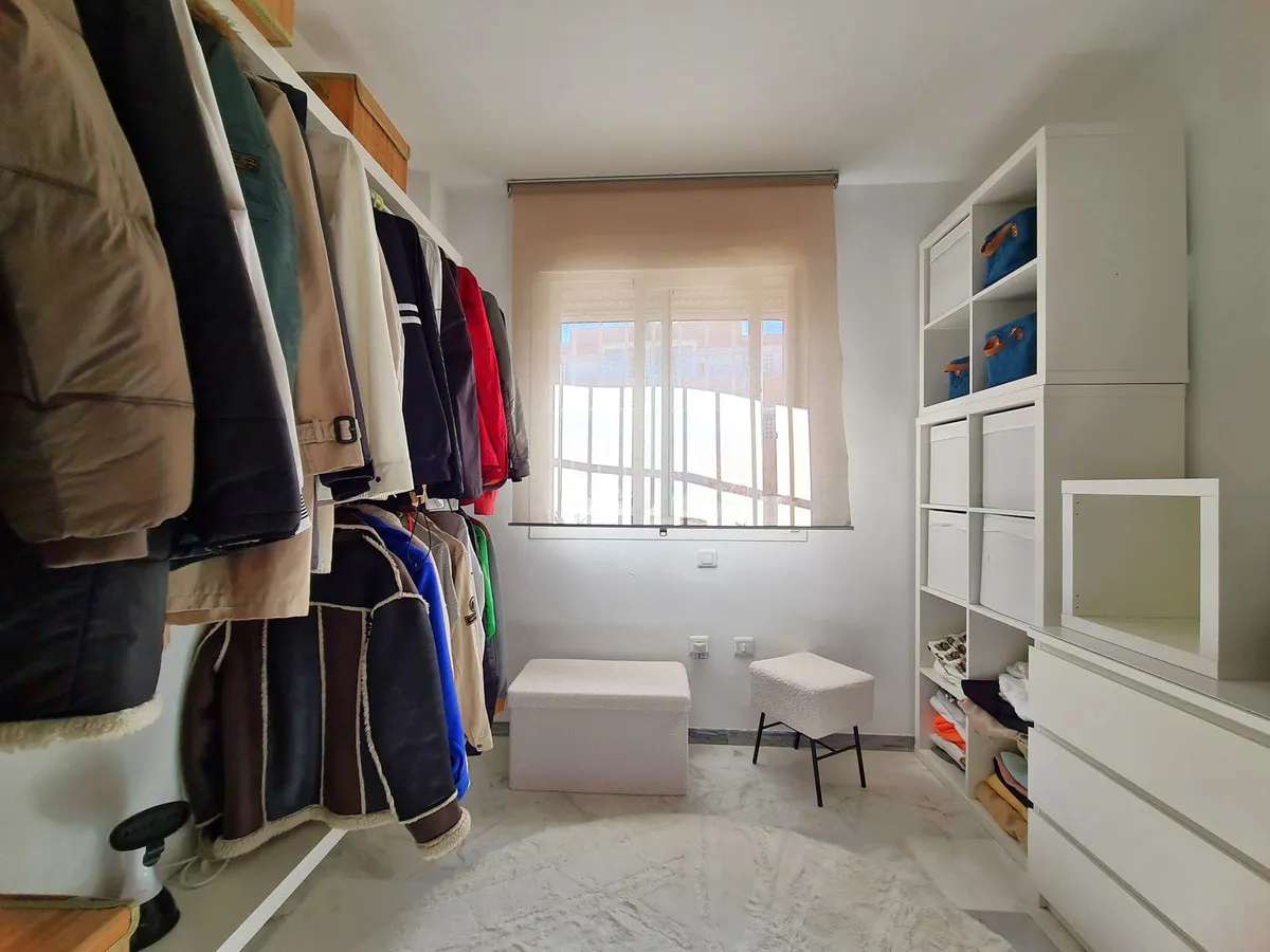 ba385059-2c28-4334-a94d-44b3ad383791