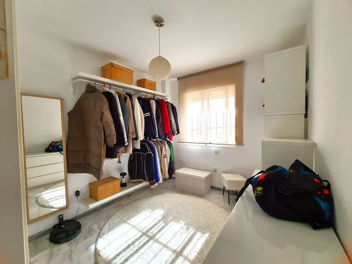 db4e77f4-1bbb-41fc-aac5-9cb09d369efb