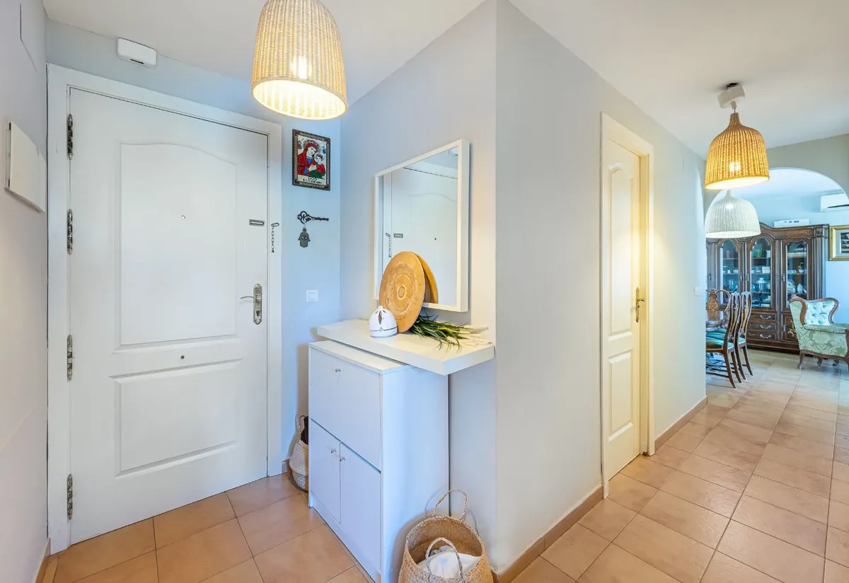 76c412d5-b4b2-40fa-9e81-62fe430d9a83