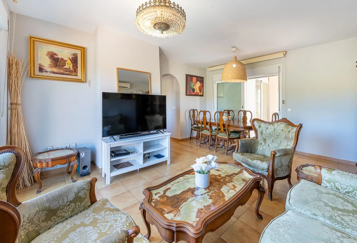 ef63e7f2-c51b-4d25-84aa-620ec4e2ed29