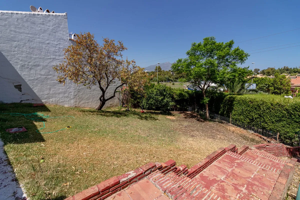 4a52dbe8-2cd2-4bad-a7d1-0290150b540a