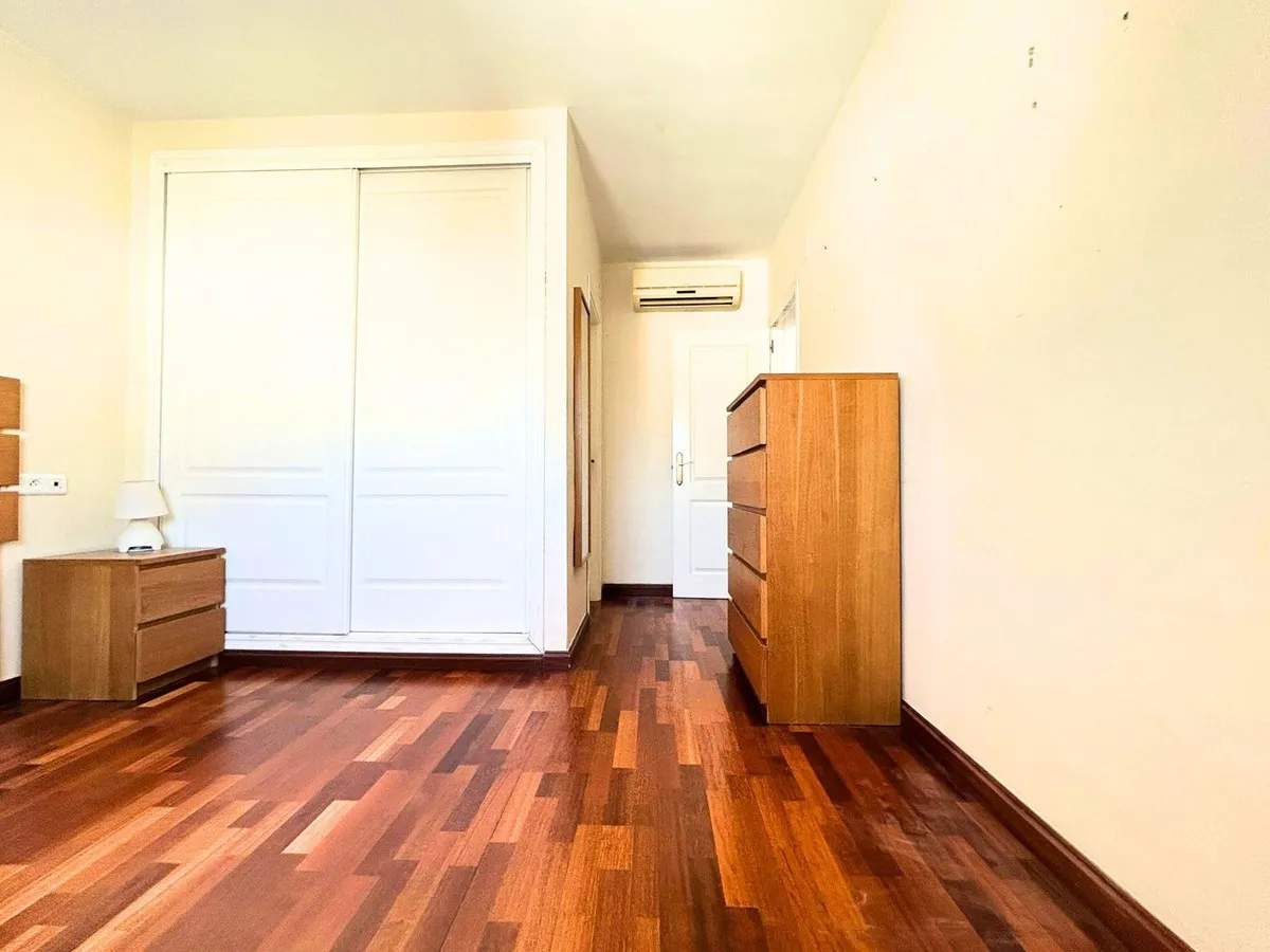 2f99b8b4-f314-4e37-a54a-6a7bc431502d